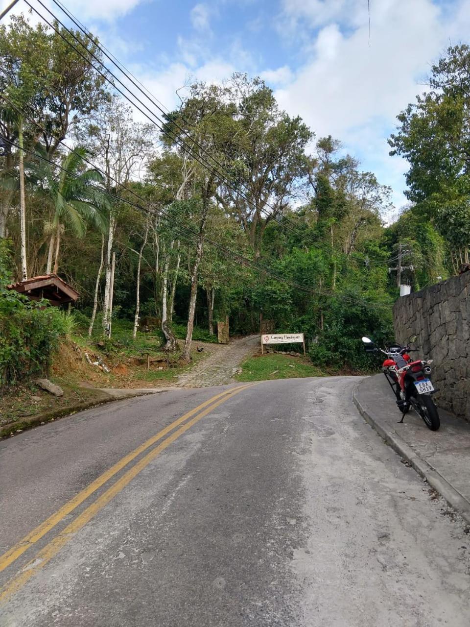 Hotel Camping Flamboyant Ilhabela Exterior foto